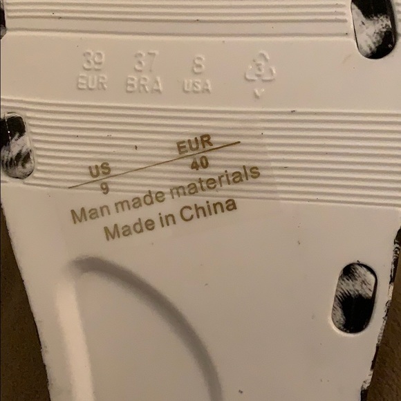 White and black Leopard/Cheetah jelly sandals!! - Picture 4 of 5